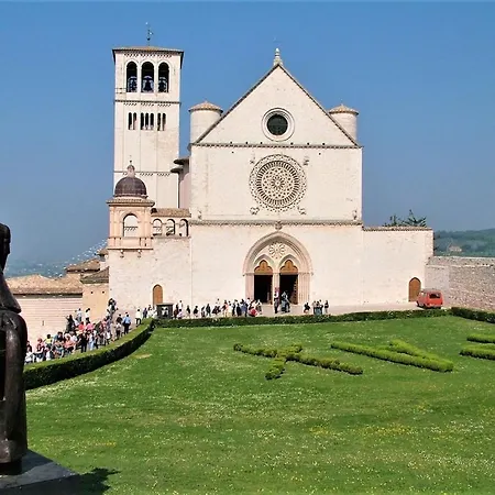 Belvilla By Oyo Valle Di Assisi Bilo Lägenhet *